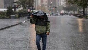 Über New York war am Donnerstag ein schweres Unwetter hinweggezogen. Zwei Menschen kamen ums ...