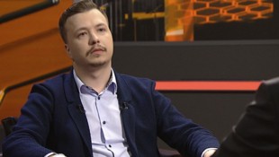 So zermürbt sieht der einstige Widerstandskämpfer heute aus.