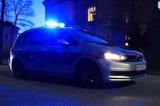 Die Polizei „besuchte“ den Mann nach dem Unfall daheim. (Symbolfoto)