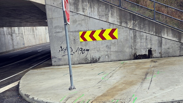 Die Spuren des tragischen Autounfalls