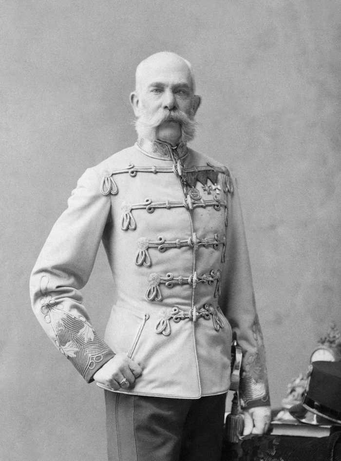 Der Kaiser war streng. Wer sich skandalös benahm, flog aus der Familie.