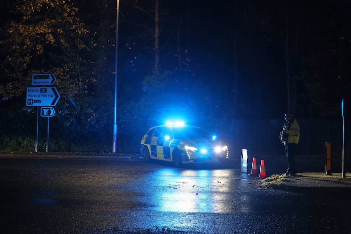 Die britische Polizei sperrte das Areal ab.