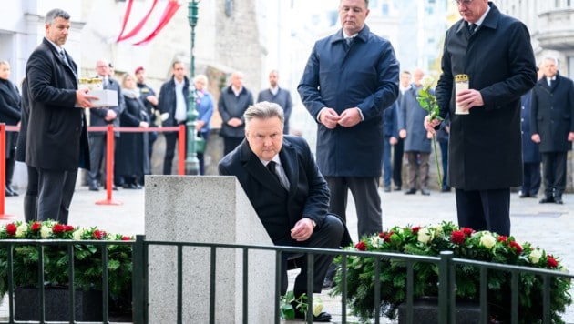 Wiens Bürgermeister Michael Ludwig, Vizekanzler Andreas Babler und Innenminister Gerhard Karner ...