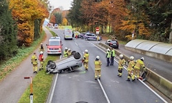 Die Obertrumer Landesstraße war für die Aufräumarbeiten kurzzeitig gesperrt.