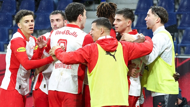 Red Bull Salzburg jubelt über die vorübergehende Tabellenführung.