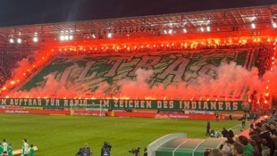 Feuriger Auftakt in das Spitzenspiel zwischen Rapid und Sturm Graz.