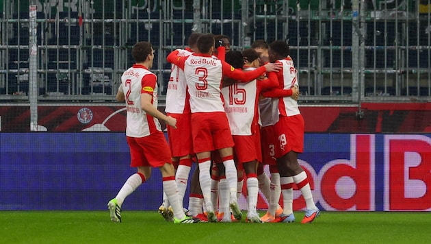 Red Bull Salzburg kehrte am zwölften Spieltag an die Tabellenspitze zurück.