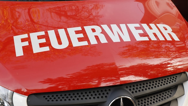 Die Feuerwehr konnte den 91-jährigen Mann der Verstorbenen retten und ins Krankenhaus bringen.