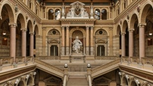 Die KI stütze sich unter anderem auf höchstgerichtliche Entscheidungen stützte, die es gar nicht ...