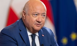 Bundeskanzler Christian Stocker (ÖVP) betonte, dass Harald Mahrer mit seinem Rücktritt „den Weg ...