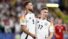 Niclas Füllkrug (li.) ist zurück in Bremen.