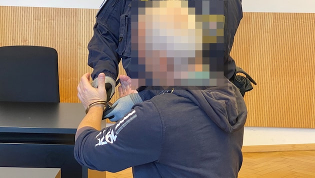 Der Angeklagte bestritt, Gewalt angewendet zu haben: „Ich schlage doch meine Kinder nicht“