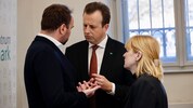 Gesundheitslandesrat Karlheinz Kornhäusl (Mitte) muss viel Kritik einstecken.