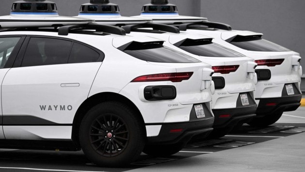 Waymo kommt nach jüngsten Angaben auf mehr als 250.000 Fahrten mit Passagieren pro Woche.