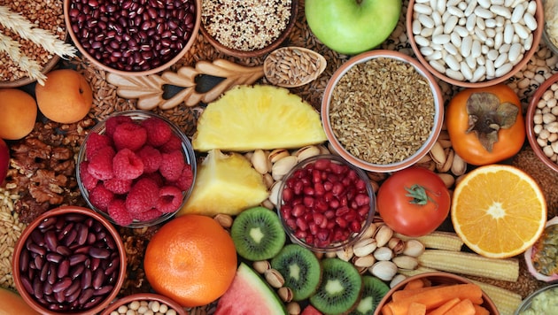 Ballaststoffreiche Kost regt die Darmtätigkeit an.