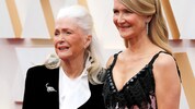 Die Schauspielerinnen Diane Ladd (links) und ihre Tochter Laura Dern bei ihrer Ankunft zur 92. ...