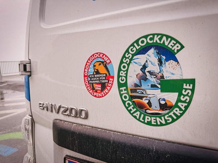 Und auch auf einigen Autos der GROHAG.