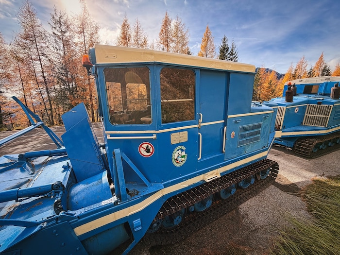 Sogar auf „Ander“, einer der legendären blauen Schneefräsen der Großglockner Hochalpenstraße ...