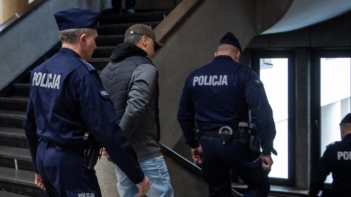 Ein Verdächtiger im Sabotage-Fall Nord-Stream wird von der italienischen Polizei nach einer ...