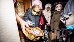 „Süßes oder Saures“ hätte bei Kindern aus Kiel beinahe ein schlimmes Ende genommen. (Symbolbild)