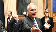 Nationalratspräsident Walter Rosenkranz will die Eröffnungsrede bei einem umstrittenen Symposium ...