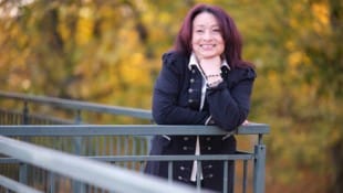 Von der Seer- auf die eigene, persönliche Bühne! Musikalisch startet Sassy Holzinger als ...