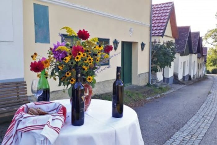 Kellergassenidylle in Kammersdorf, nahe Dürnleis, im Weinviertel.