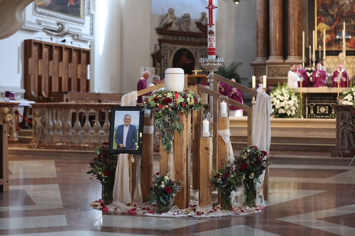 Am Dienstagnachmittag wird Josef Schwaiger im kleinen Kreis beigesetzt.