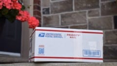 Ein Paket mit Leichenteilen landete bei einer ahnungslosen Frau statt in einem medizinischen ...