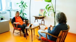 Neben Fachärzten arbeiten im Kriseninterventionszentrum auch Psychologen, Sozialarbeiter und ...