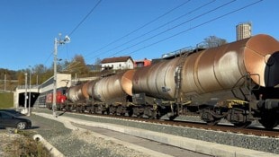 Erste offizielle Einfahrt eines Güterzugs in den Koralmtunnel.