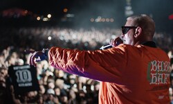 Mit dem Song „Chabos wissen wer der Babo ist“ gelang Haftbefehl 2012 der große Durchbruch in die ...