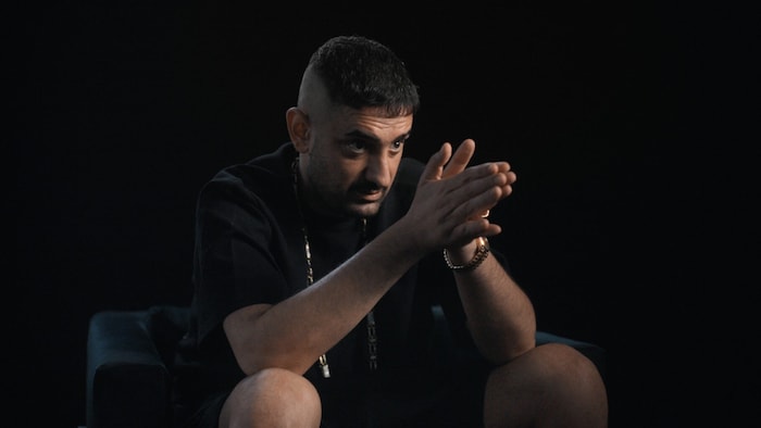 Die Doku zeigt den Kampf gegen Sucht und Selbstzweifel. Sie richtet den Blick auf das, was Halt ...