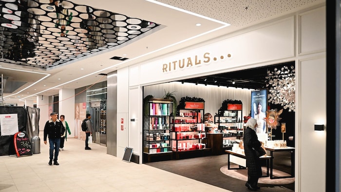 Im Inneren ist die Passage nun deutlich heller strukturiert. Zudem sind neue Mieter eingezogen.