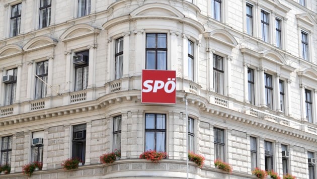 In der SPÖ-Zentrale in der Löwelstraße in der Wiener Innenstadt rauchen die Köpfe. Die Partei ...