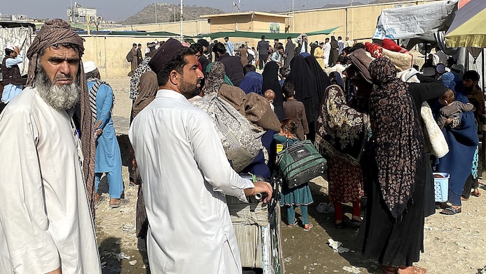 Flüchtlinge aus Afghanistan an der pakistanischen Grenze