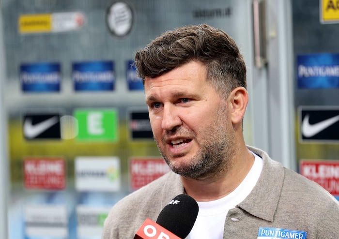 Im Rahmen des Duells gegen Salzburg 2024 sprach Schicker öffentlich über den Deal mit ...