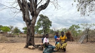 Katharina Pirker Wenn Dürre herrscht, können die Frauen nichts anbauen. Doch in der Gemeinschaft sorgen sie für ...