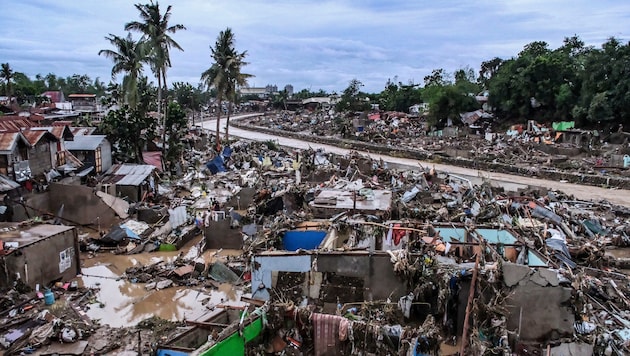 Nach den unfassbaren Schäden steht bereits die nächste Katastrophe vor der Tür.