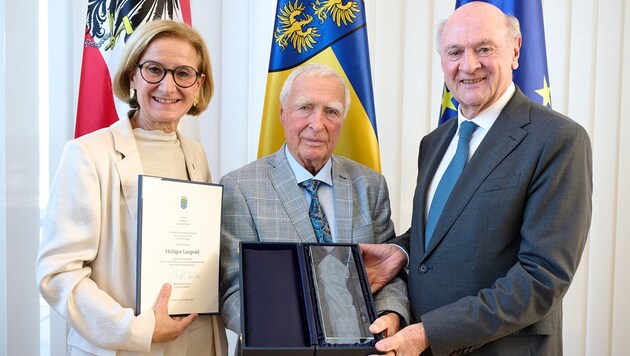 Landeshauptfrau Johanna Mikl-Leitner (li.) mit Alt-LH Erwin Pröll (re.) und Gunnar Prokop.