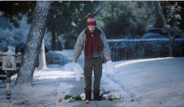 Wieder sind Kevin die Sackerln aufgeplatzt.