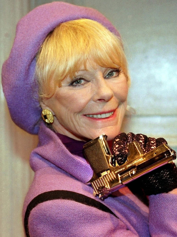 Elke Sommer 1998