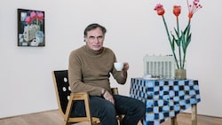 Berliner in Gmunden: Philip Grözinger in seiner gemalten Retro-Welt