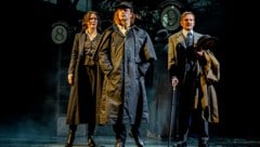 Einfach köstlich: „Irene Adler“ Kimberly Rydell, „Sherlock Holmes“ Claudius von Stolzmann und ...