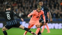 Lamine Yamal (Mitte) und der FC Barcelona hatten Schwierigkeiten gegen Brügge.