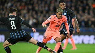 Lamine Yamal (Mitte) und der FC Barcelona hatten Schwierigkeiten gegen Brügge.