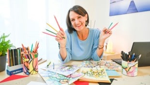 Evelyn Hronek Melanie Sutterlüty (55) bietet neurografisches Zeichnen an, um Menschen bei ihren Problemen zu ...