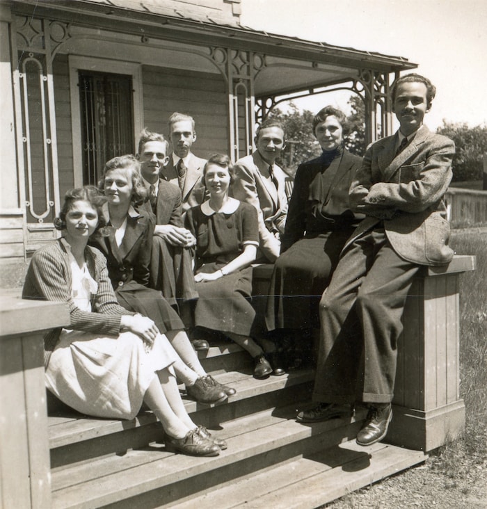 Safe and sound: Empress Zita with her children in exile in St. Joseph in Canada.