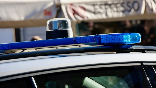 Nach den vier Angreifern wird jetzt gefahndet (Symbolbild).