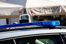 Nach den vier Angreifern wird jetzt gefahndet (Symbolbild).